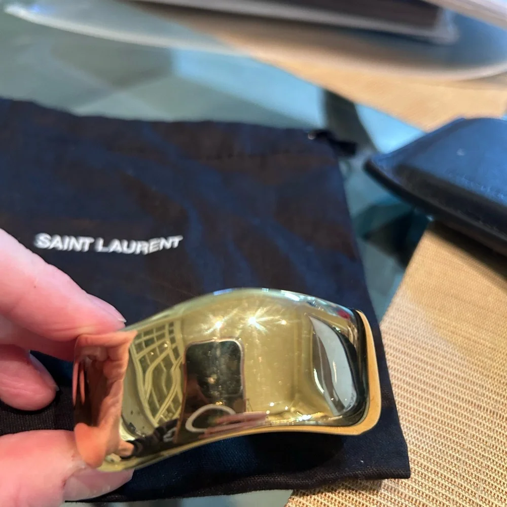 COPY - Saint Laurent Wavy gold-tone cuff - Picture 6 of 6